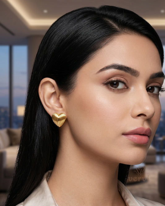 Sweetheart Gold Studs