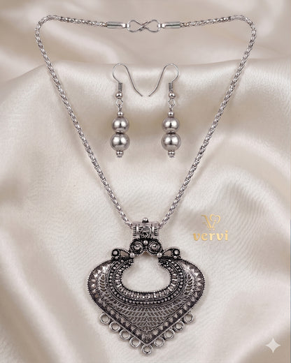 Silver Antique Pendant chain and Beads Earring